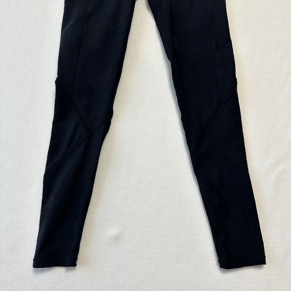 Mono B Black Jacquard Textured High-Waisted Leggings Women’s Size Small - Picture 3 of 7